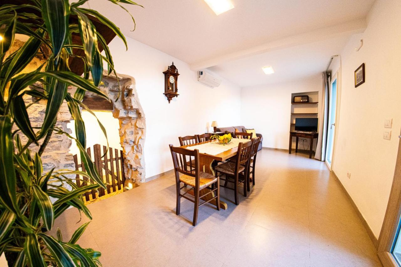 Agriturismo La Dimora Dei Re Sanremo Luaran gambar